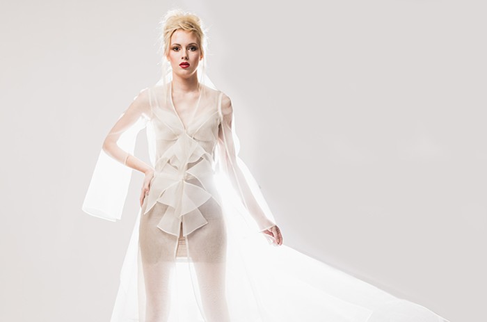  anett-franke-taf-woman-leipzig-seide-origami-organza-braut-hochzeitskleid-bridalgown-2 