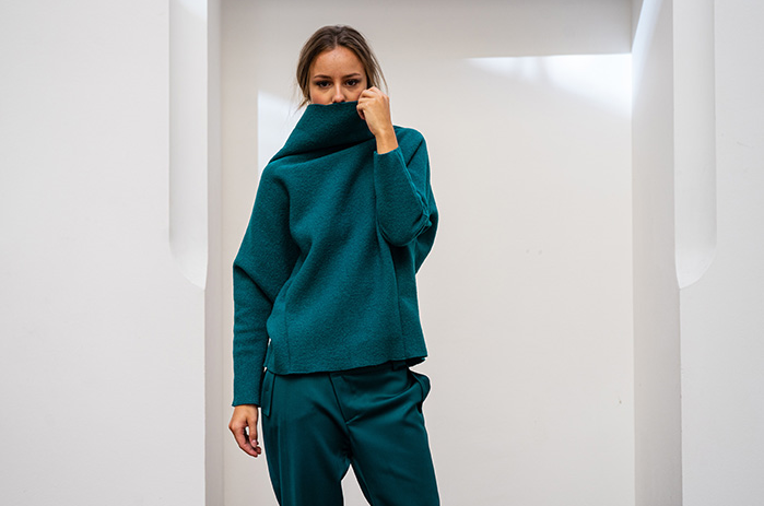  home-taf-woman-wolle-pullover-trend-petrol-leipzig-designstudio_1 